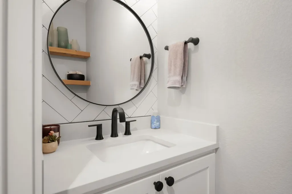 1021 Lower Peninsula Loop Georgetown TX 78633
