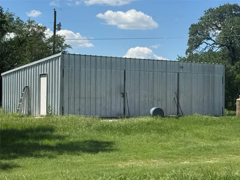1806 County Road 2425 Iredell TX 76649