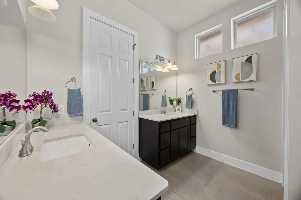 1004 Sue Ann Rose Drive Austin TX 78717