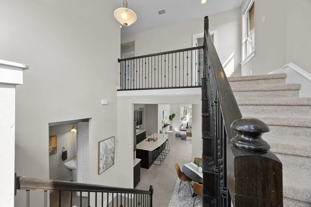 1004 Sue Ann Rose Drive Austin TX 78717