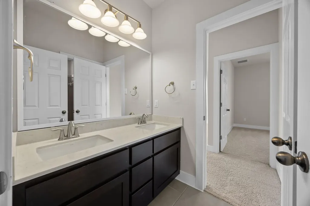 1004 Sue Ann Rose Drive Austin TX 78717