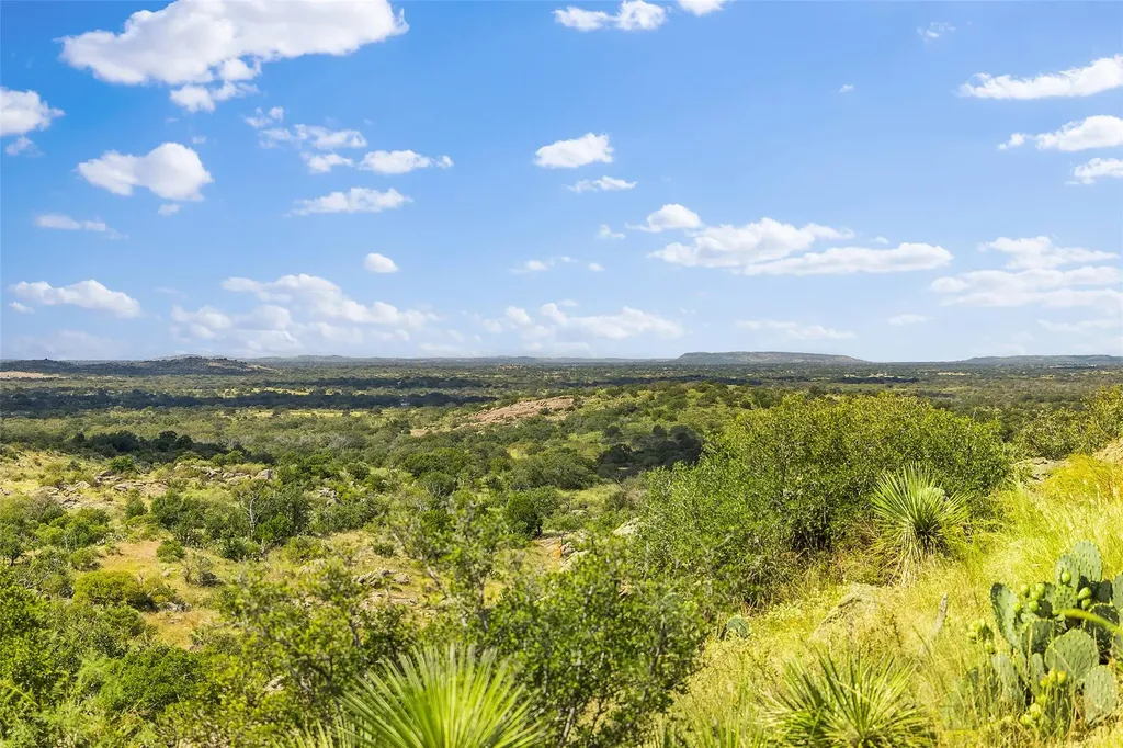 1930 County Road 413 Llano TX 78643