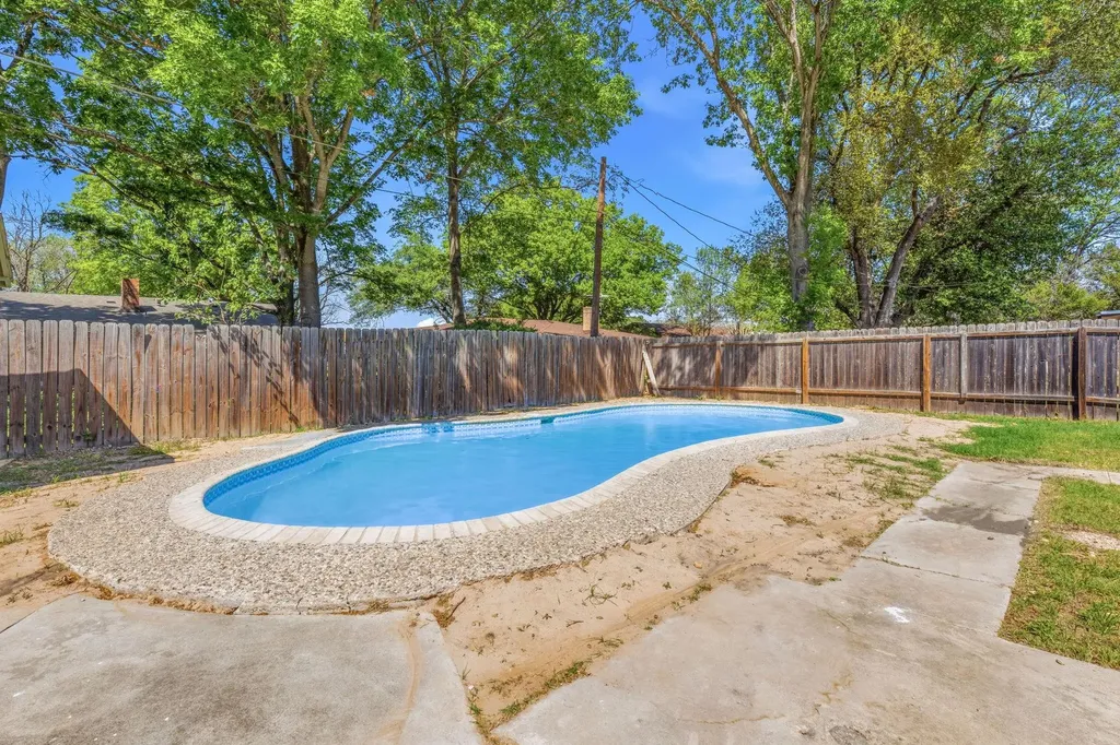 1307 Aspen Street Lockhart TX 78644