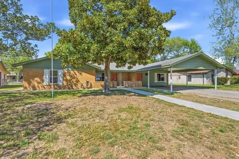 1307 Aspen Street Lockhart TX 78644