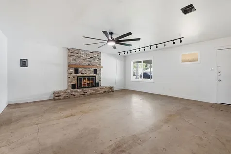 1307 Aspen Street Lockhart TX 78644