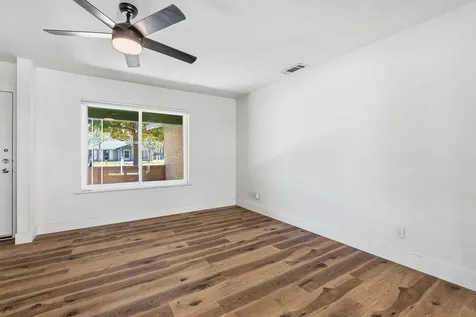 1307 Aspen Street Lockhart TX 78644
