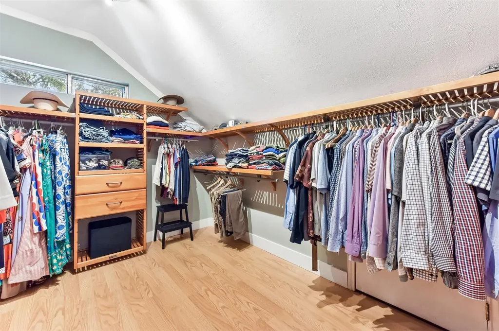 12500 Turkey Ridge Court Austin TX 78729