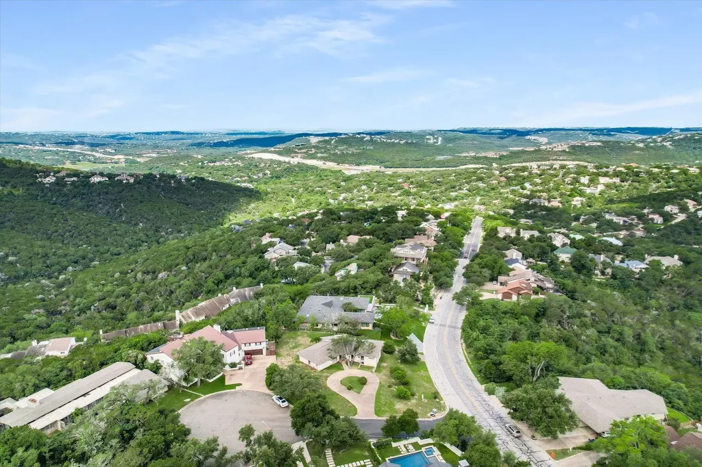 6904 Stahl Cove Austin TX 78731
