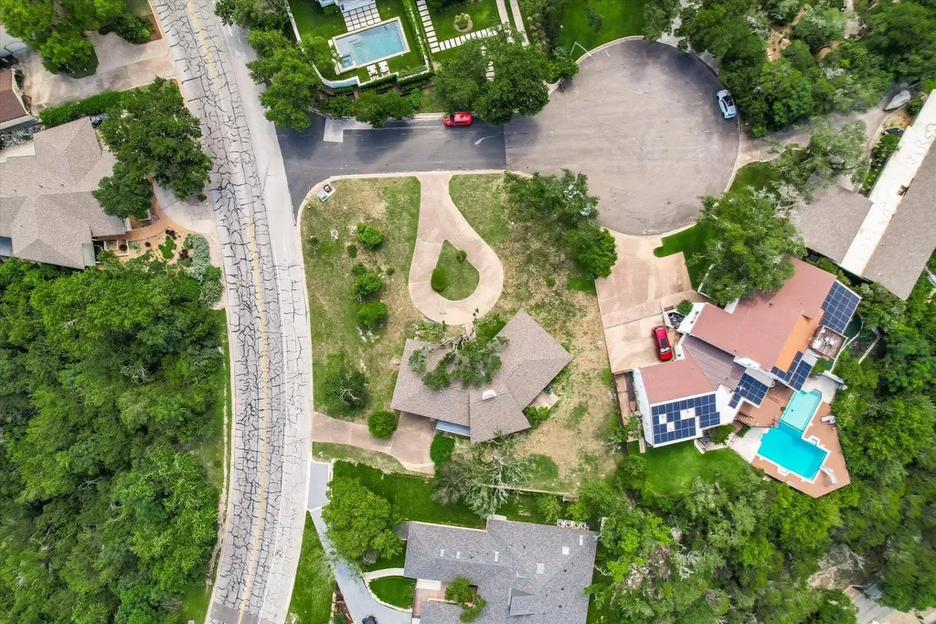 6904 Stahl Cove Austin TX 78731