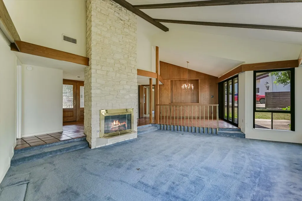 6904 Stahl Cove Austin TX 78731