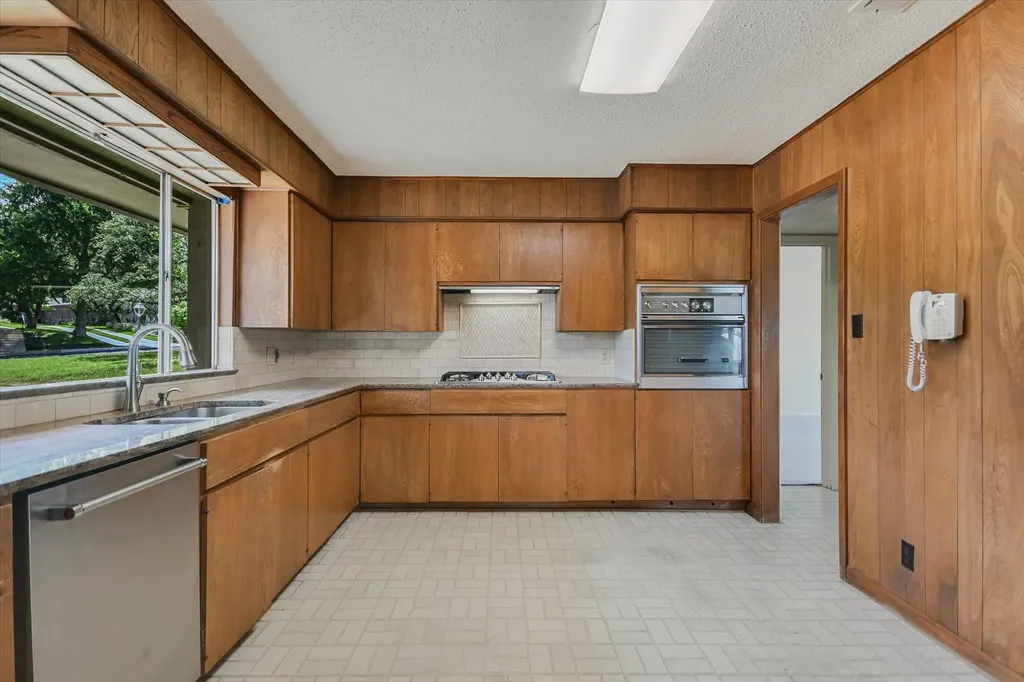 6904 Stahl Cove Austin TX 78731