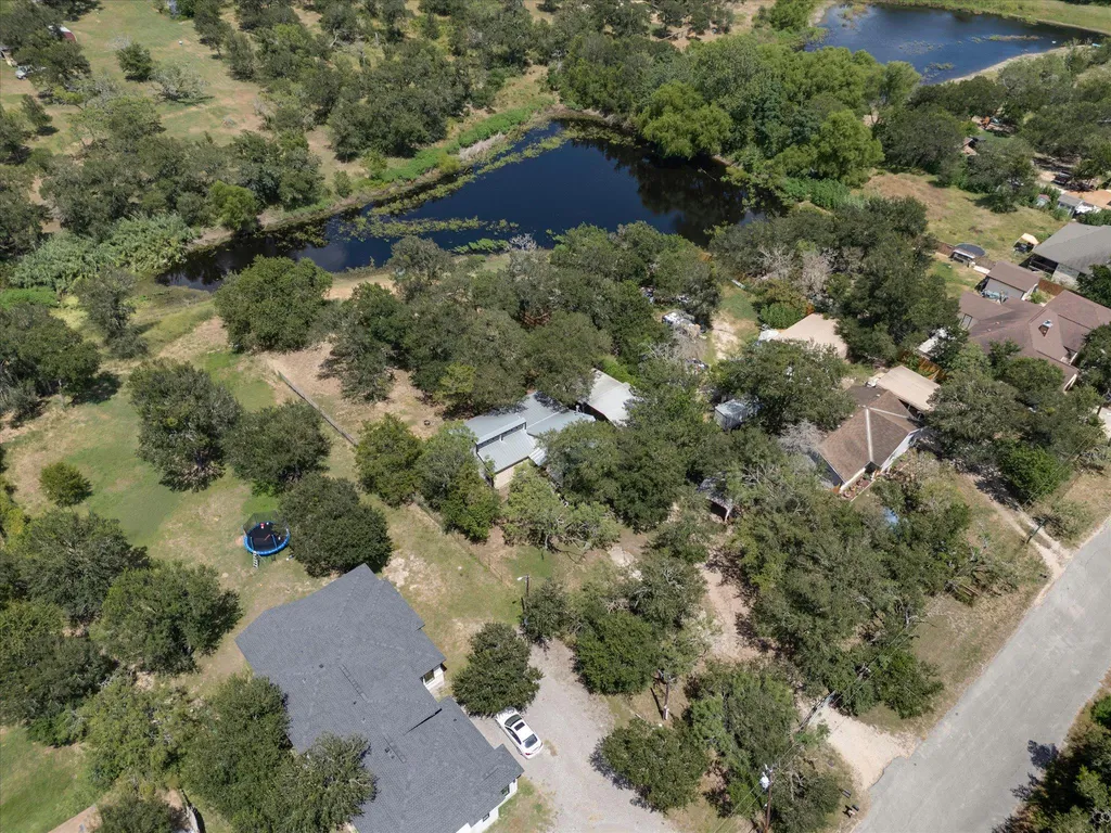 150 Lakeview Drive Del Valle TX 78617