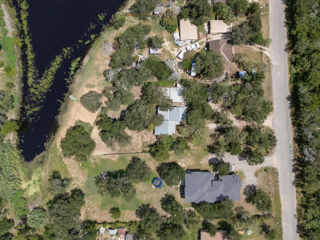150 Lakeview Drive Del Valle TX 78617