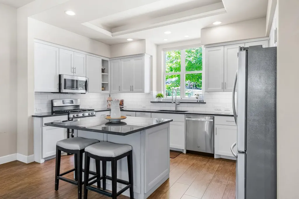 14213 Red Feather Trail Austin TX 78734