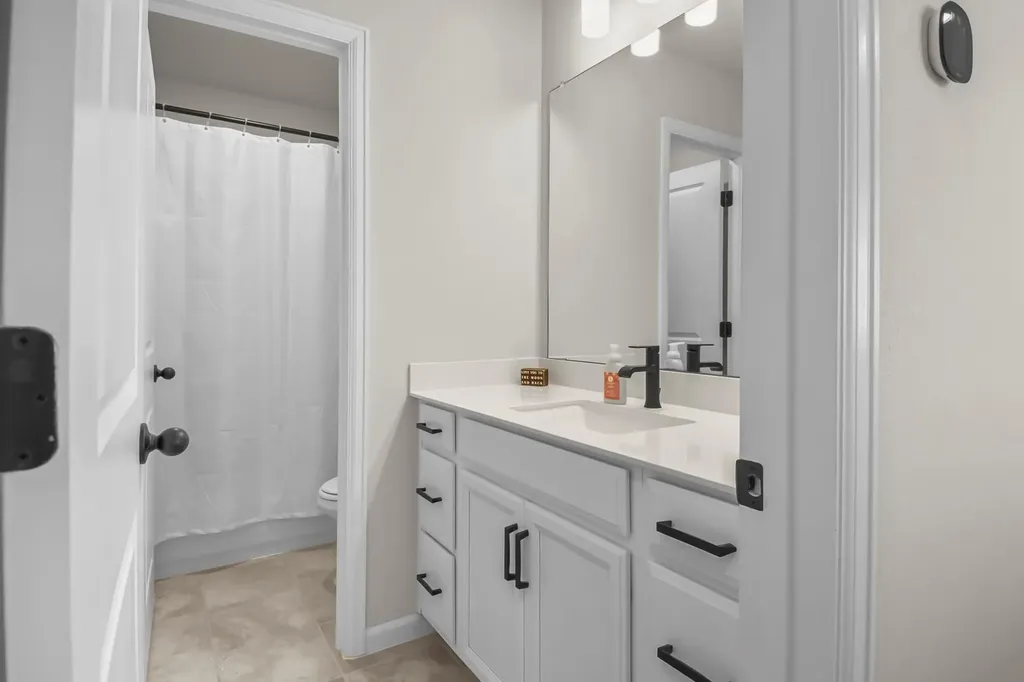 166 Twistleaf Drive Buda TX 78610