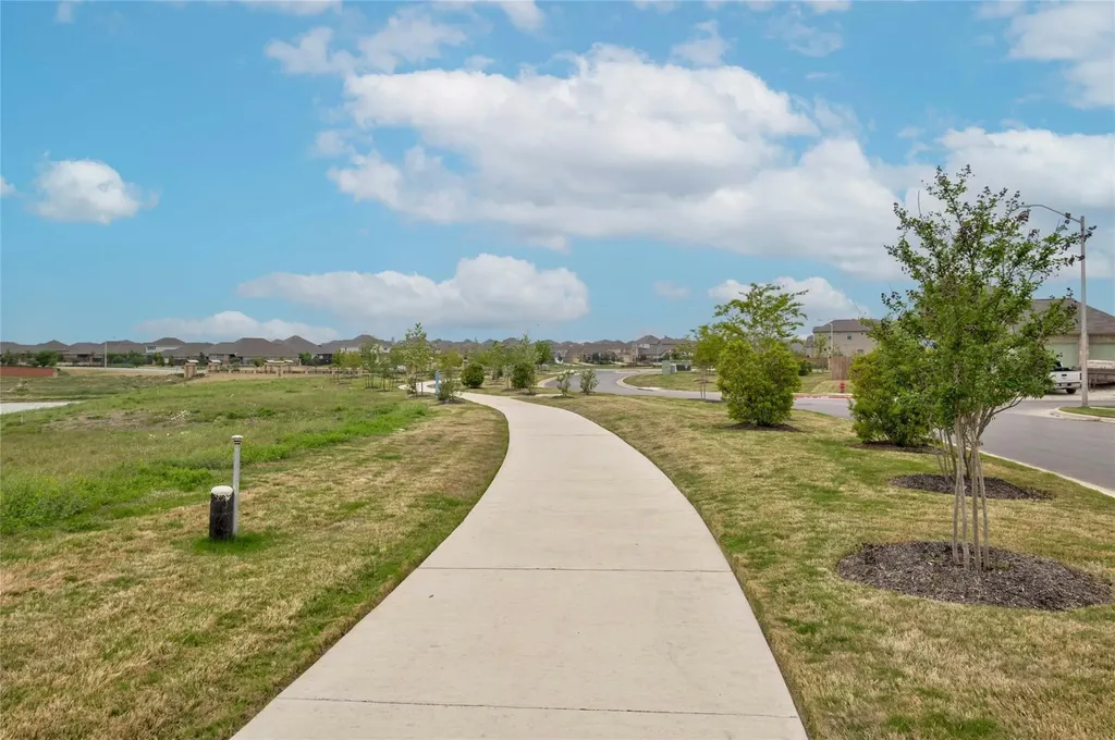 166 Twistleaf Drive Buda TX 78610