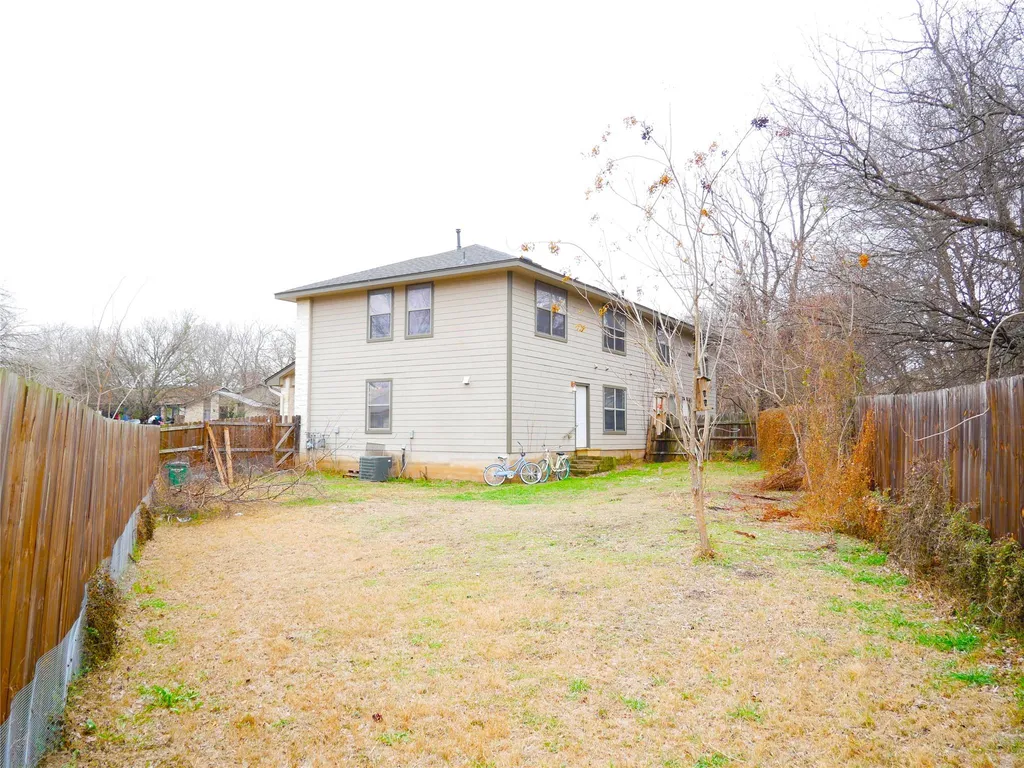5201 Bogey Court Austin TX 78744