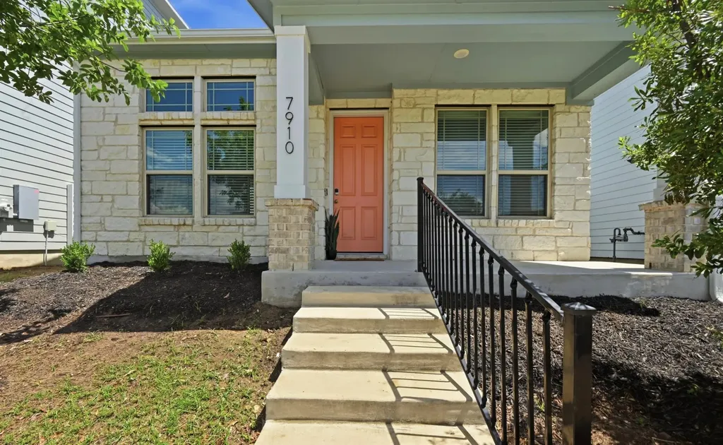 7910 Lennon Drive Austin TX 78744