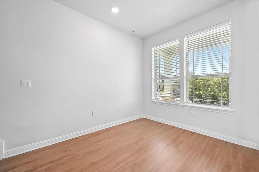 7910 Lennon Drive Austin TX 78744