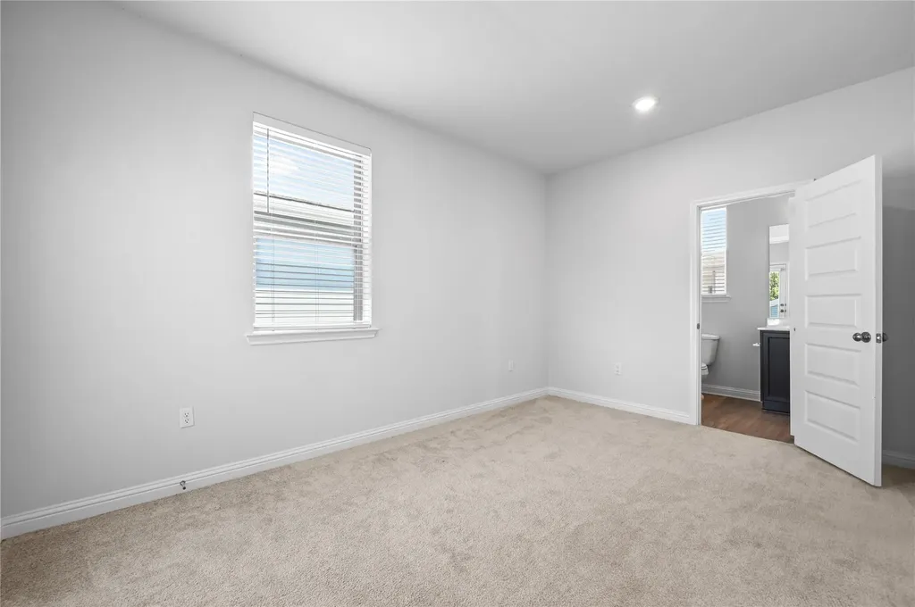 7910 Lennon Drive Austin TX 78744