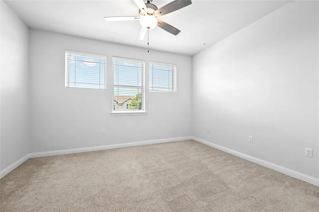 7910 Lennon Drive Austin TX 78744