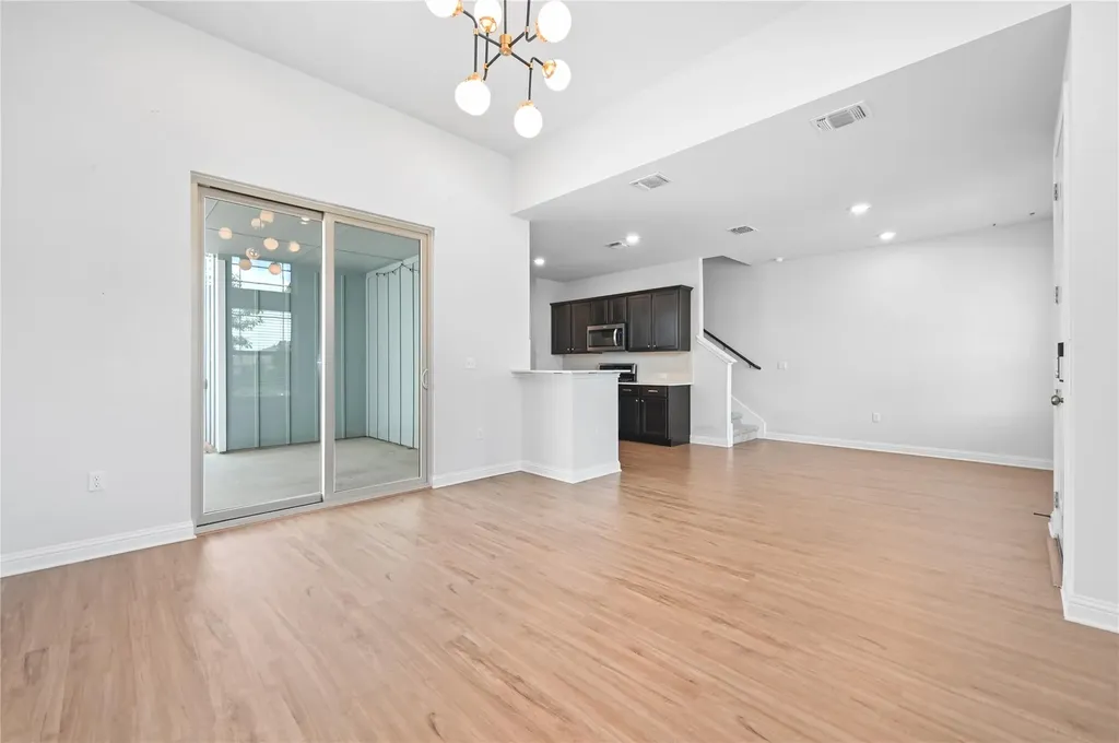 7910 Lennon Drive Austin TX 78744