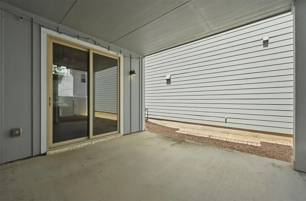 7910 Lennon Drive Austin TX 78744
