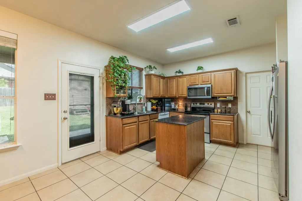 6106 Bridgewood Drive Killeen TX 76549