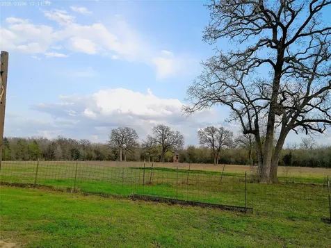 1042 Los Ranchitos Road Cameron TX 76567
