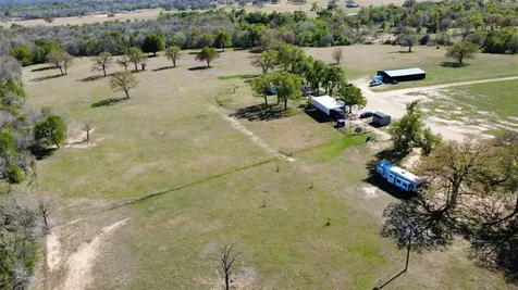 1042 Los Ranchitos Road Cameron TX 76567