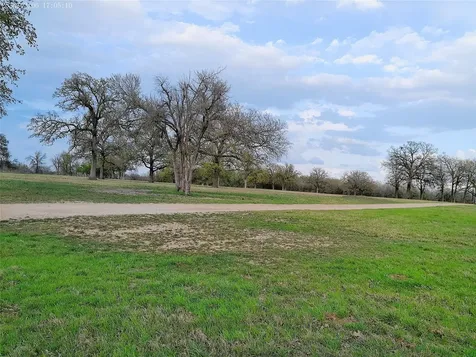 1042 Los Ranchitos Road Cameron TX 76567