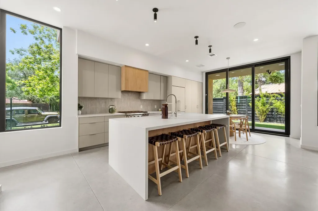 1403 Barton Hills Drive Austin TX 78704