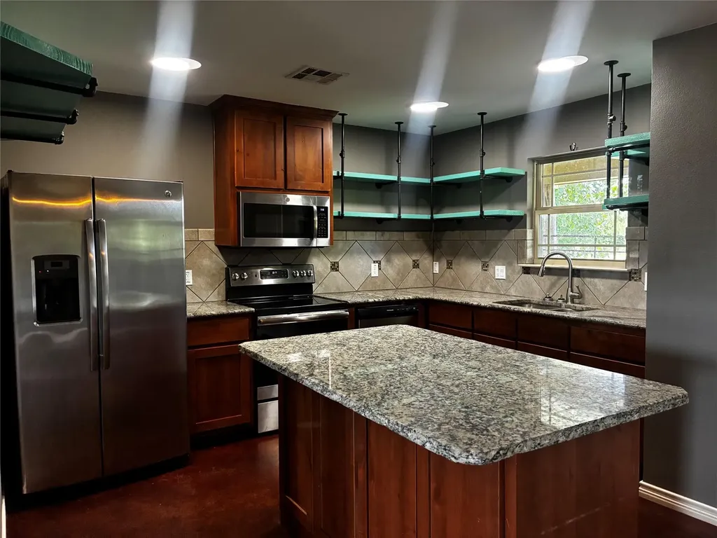 23748 N Us Highway 281 Lampasas TX 76550