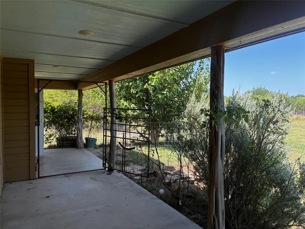 23748 N Us Highway 281 Lampasas TX 76550