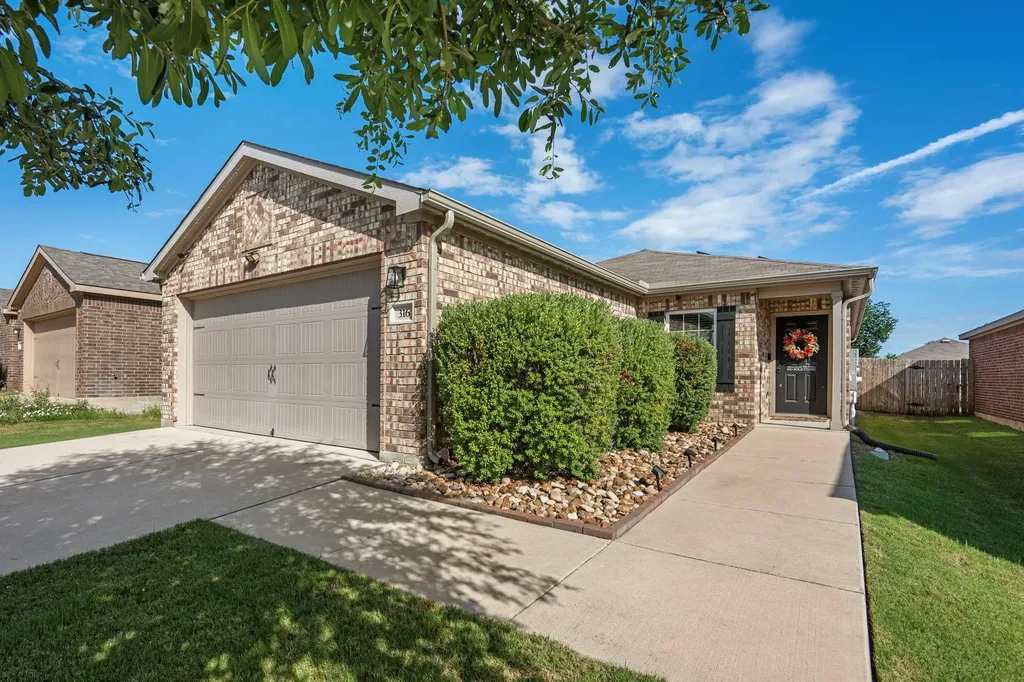 316 Continential Avenue Liberty Hill TX 78642