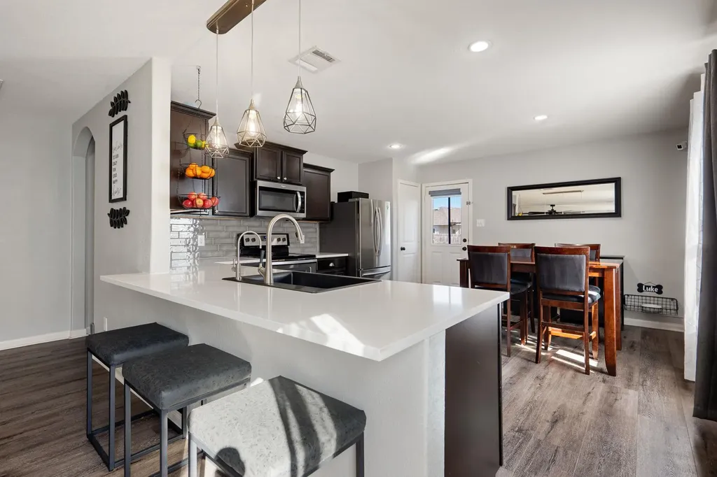 316 Continential Avenue Liberty Hill TX 78642