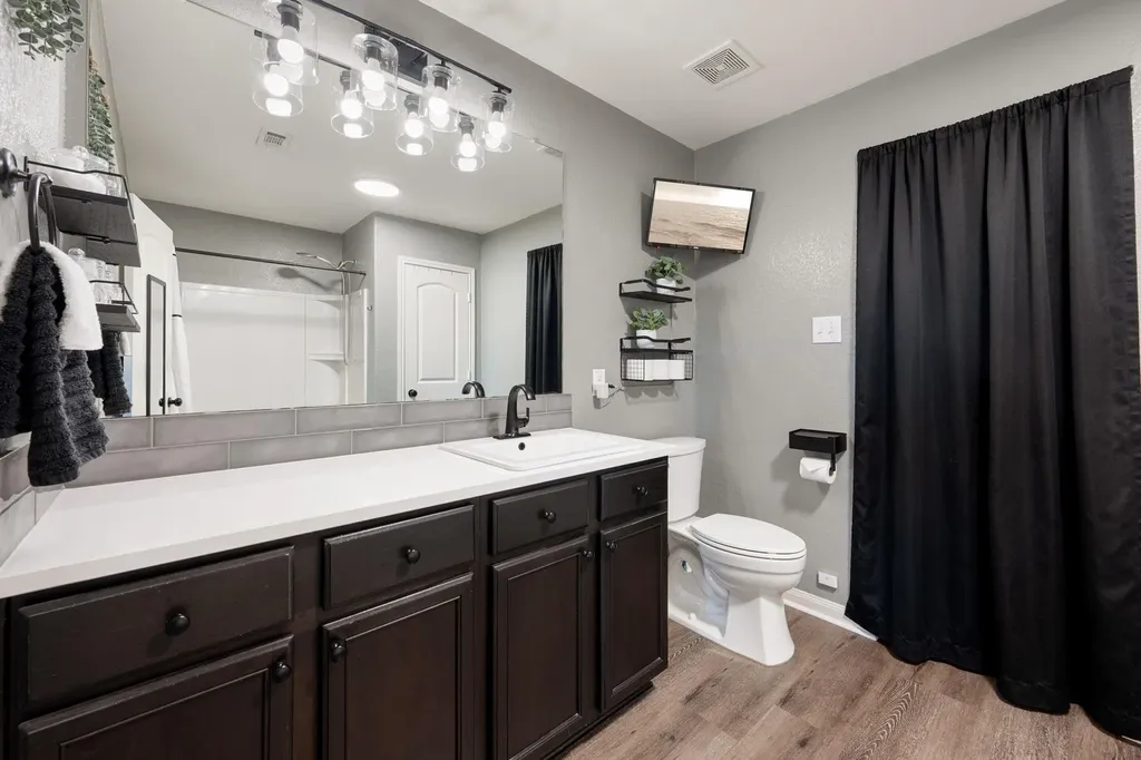 316 Continential Avenue Liberty Hill TX 78642