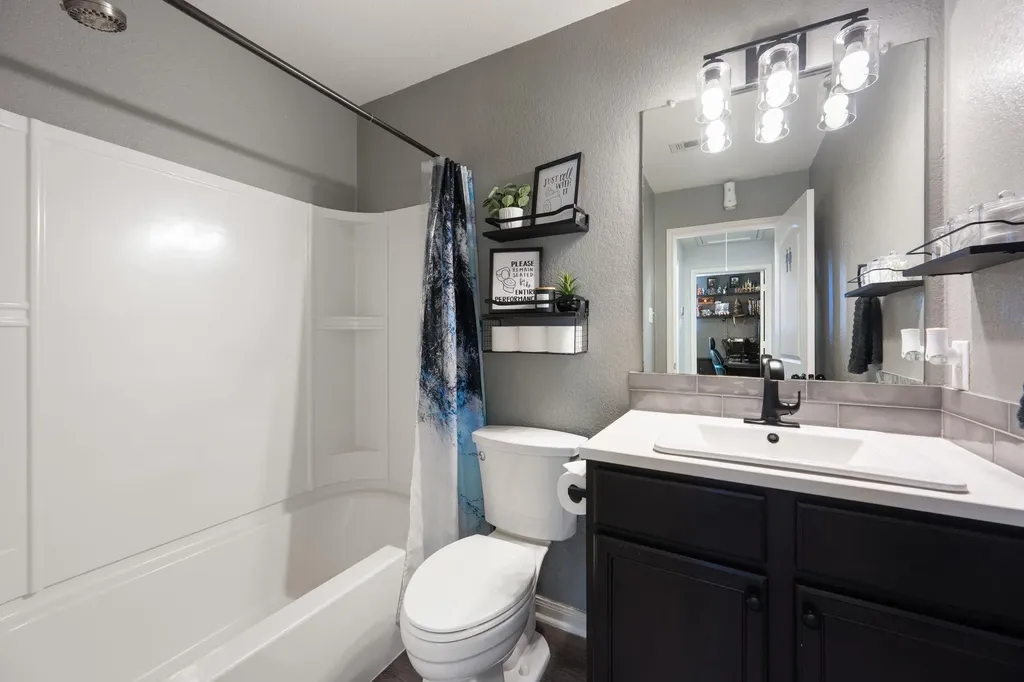 316 Continential Avenue Liberty Hill TX 78642