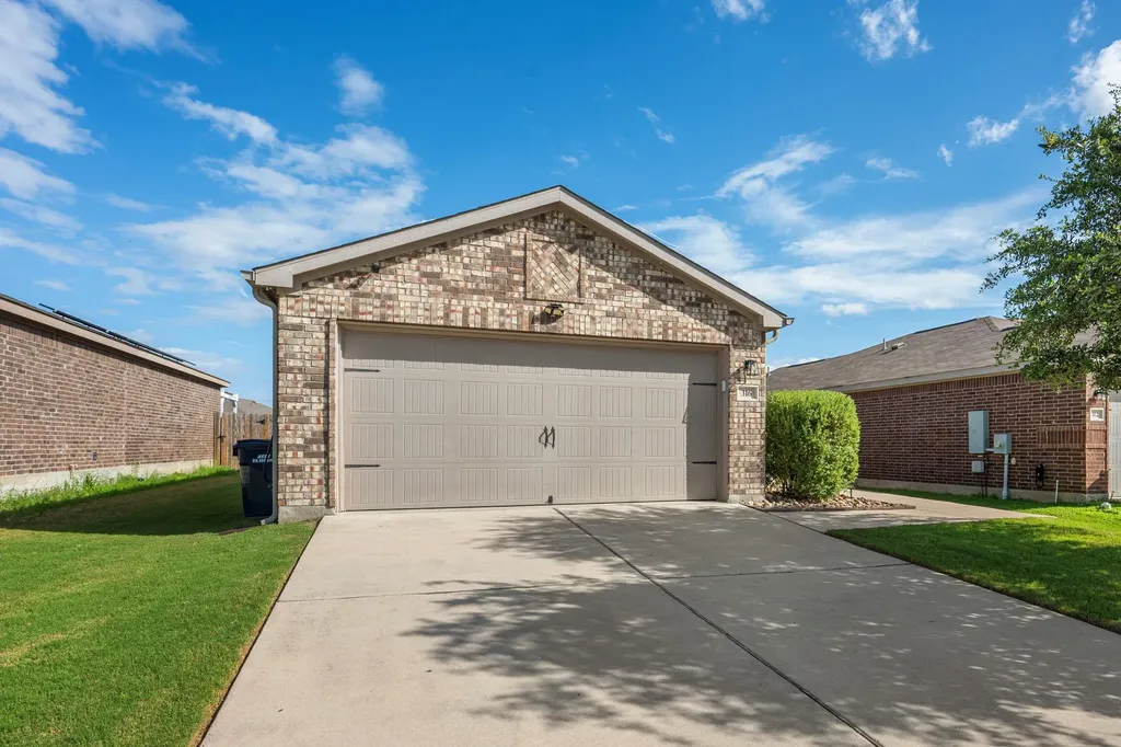 316 Continential Avenue Liberty Hill TX 78642
