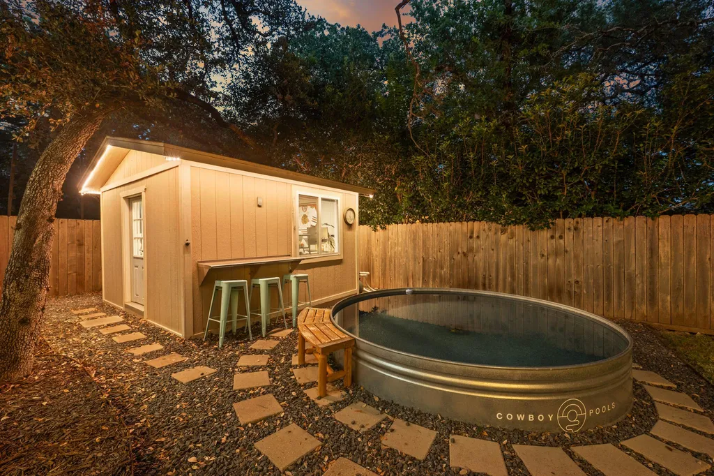 5935 Salcon Cliff Drive Austin TX 78749