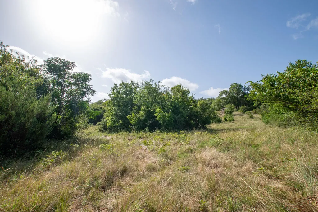 102 Fm-1047 Evant TX 76880