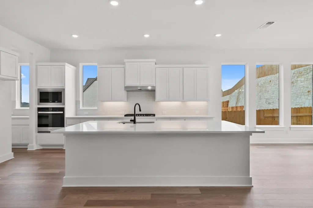 1305 Jolie Rose Bend Leander TX 78641