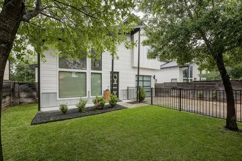 5520 Woodrow Avenue Austin TX 78756