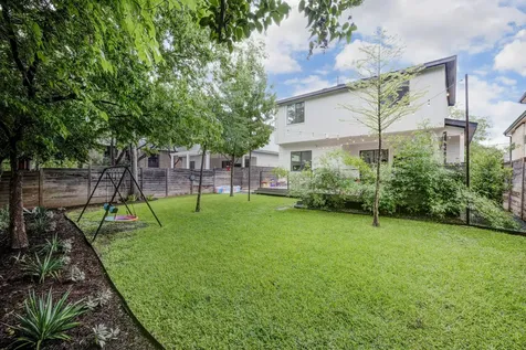5520 Woodrow Avenue Austin TX 78756