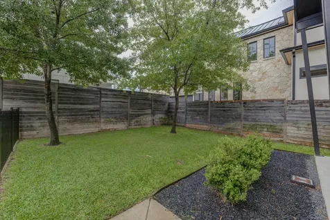 5520 Woodrow Avenue Austin TX 78756