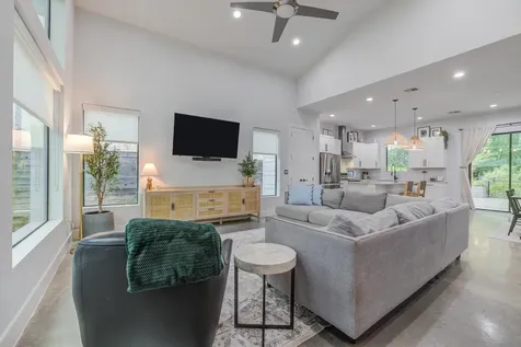 5520 Woodrow Avenue Austin TX 78756
