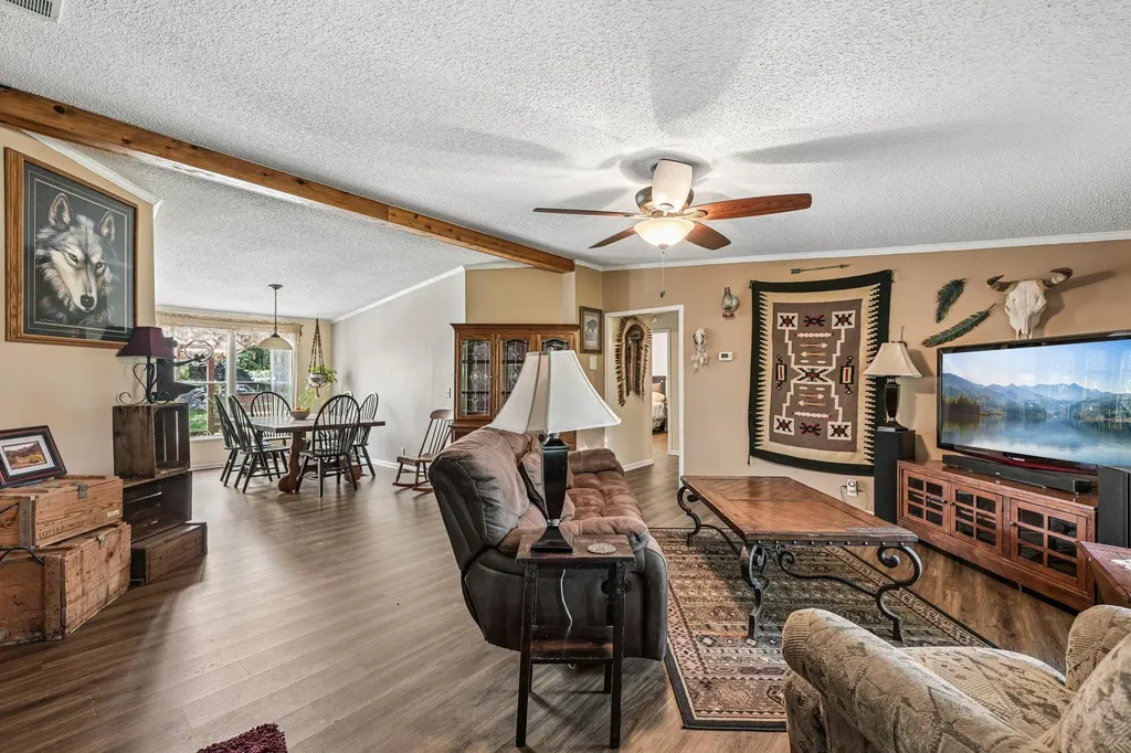 541 Hidden Oaks Drive Elgin TX 78621