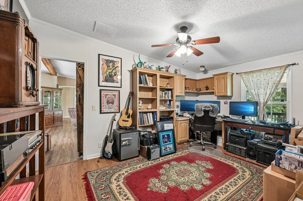 541 Hidden Oaks Drive Elgin TX 78621
