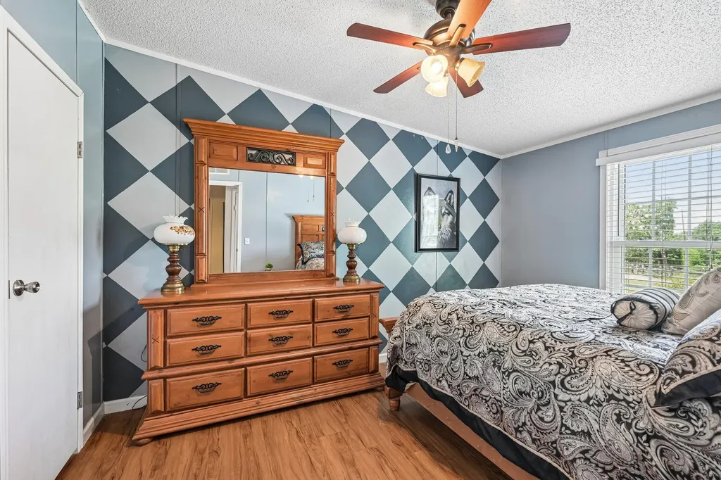 541 Hidden Oaks Drive Elgin TX 78621