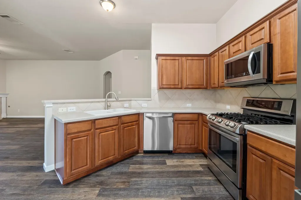1109 Blackburn Place Round Rock TX 78665